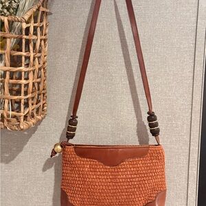 Women's Woven Crossbody Bag in Rust Brown
